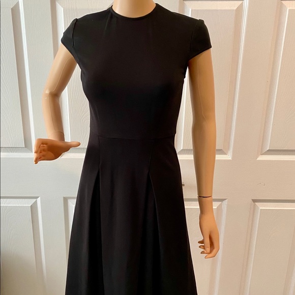 Ava & Aiden Dresses & Skirts - AVA & AIDEN NWT SZ 0 BLACK CAP SLEEVE KNIT DRESS